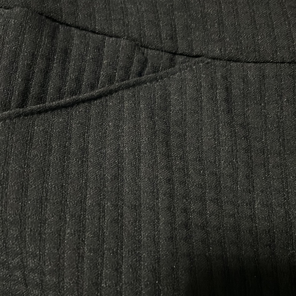 Capris - Picture 2 of 2